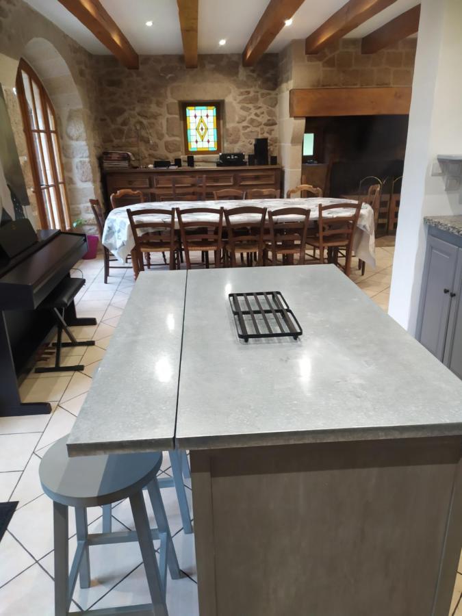 La Grange De Salvaneix Gite Pour 15 Personnes 7 Chambres Avec 6 Sdb-6Wc Sarran Exterior foto